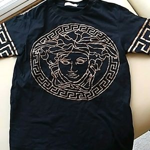 Versace t